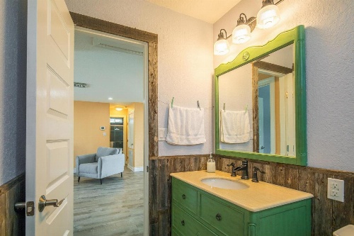 Ledgerock Home image 2